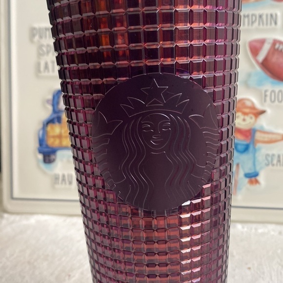 🎄 2020 Limited Edition Starbucks 24oz Ruby Red Grid Tumbler SKU# 0111195 - Picture 2 of 7